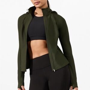 Athleta Interval Jacket with Detachable Hood Aspen Olive Size L